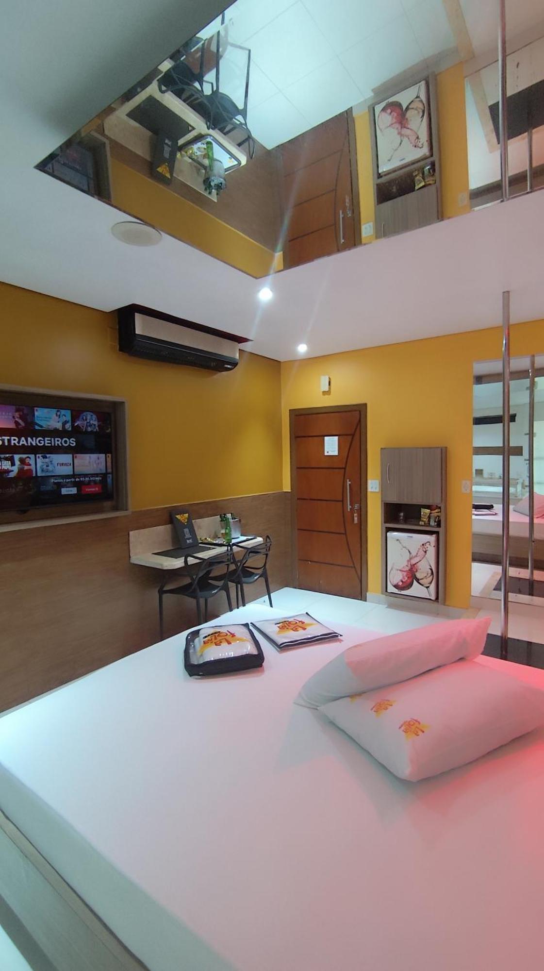 ריבייראו פרטו Motel La Folia מראה חיצוני תמונה